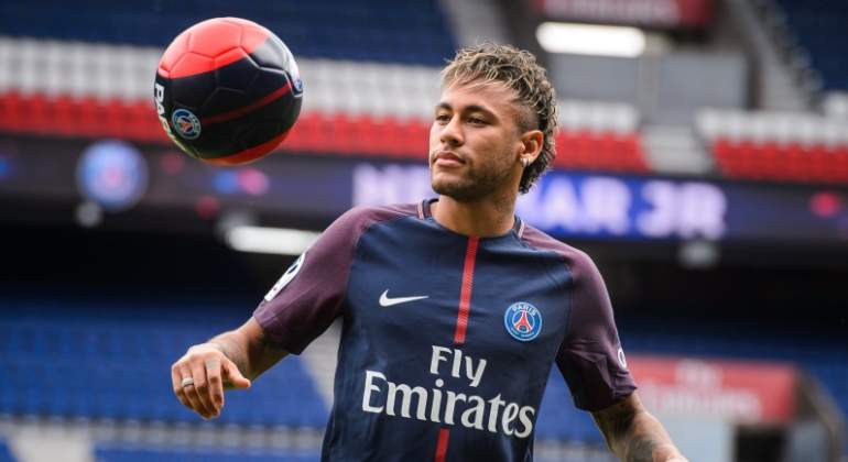 neymar-2017-psg-balon-efe.jpg