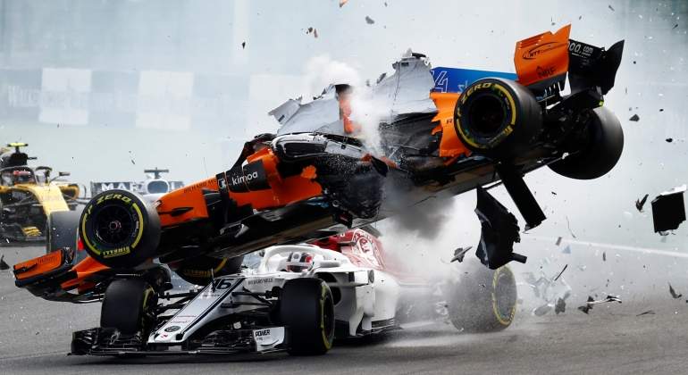 alonso-2018-accidente-spa-reuters.jpg