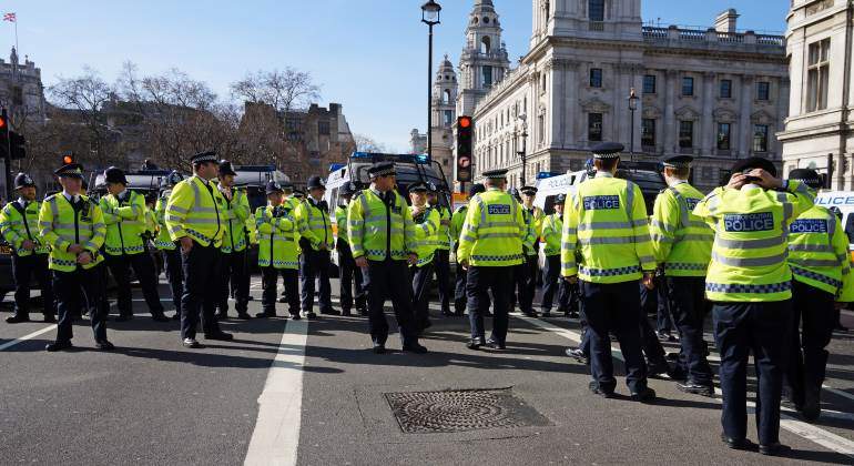 policia-reino-unido-770-dreamstime.jpg