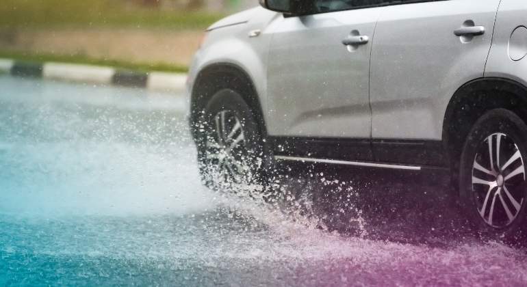 aquaplaning-coche.jpg