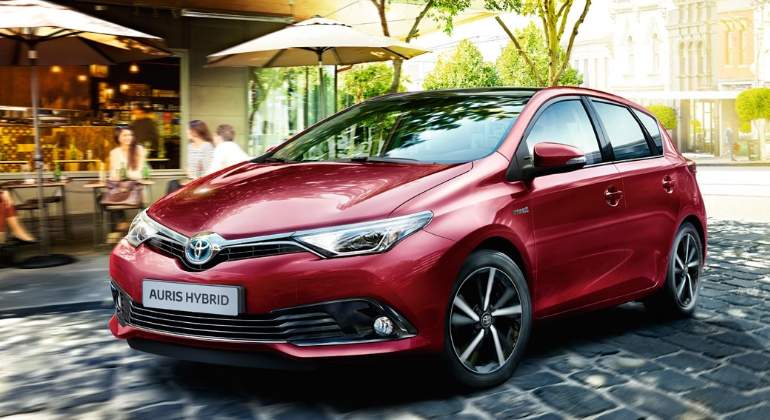 toyota-auris-hibrido-2017.jpg