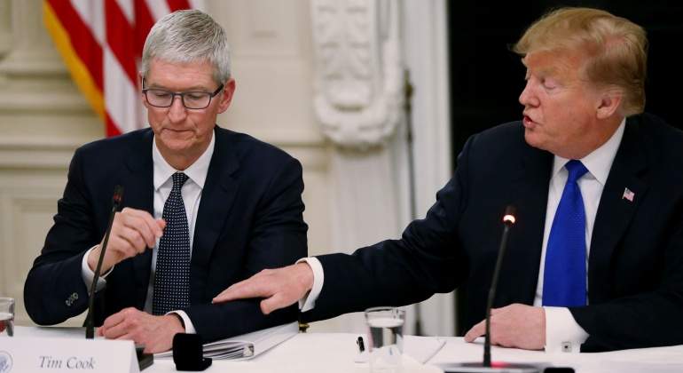 trump-tim-cook-reuters.jpg