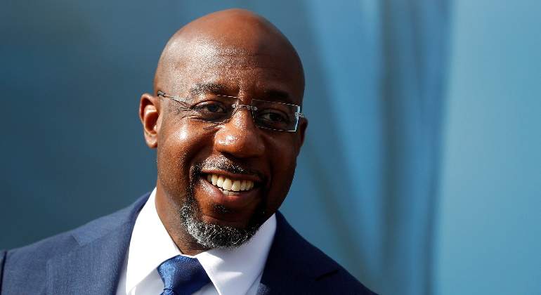 raphael-warnock-democrata-gana-escano-senado-elecciones-georgia-5enero2021-reuters-770x420.jpg