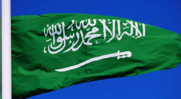 saudi-arabia-flag-sword.jpg