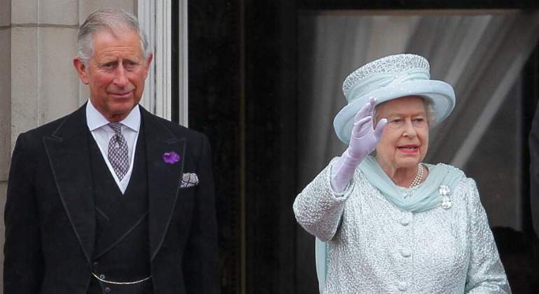 isabel-II-carlos-770.jpg