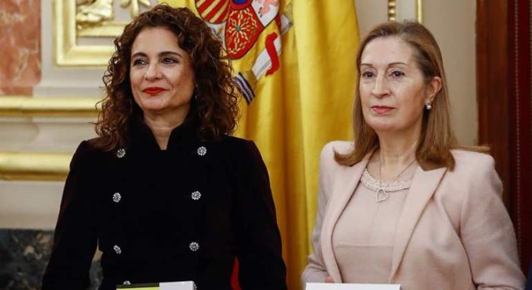 presupuestos-pge-2019-maria-jesus-montero-ana-pastor-efe-770x420.jpg