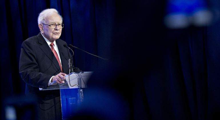 buffett-warren-washington-770-bloomberg.jpg