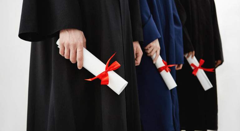 diplomas1111111111.jpg