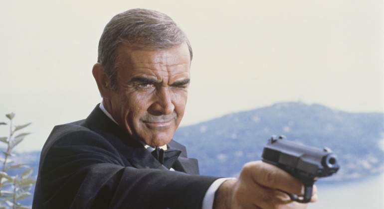 james-bond-connery-getty.jpg