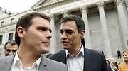 El bloque de derechas, lastrado por Ciudadanos, está a tres escaños de quitar la mayoría a Sánchez