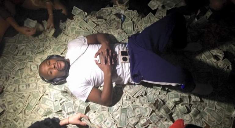 mayweather-dinero.jpg