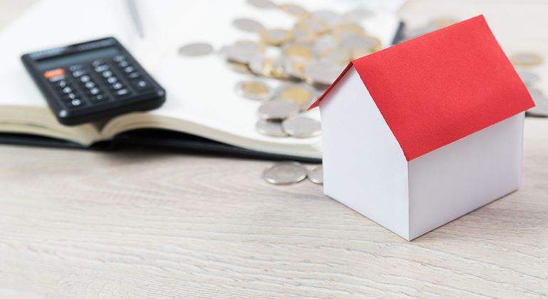 vivienda-compra-dinero-calculadora-770-istock.jpg