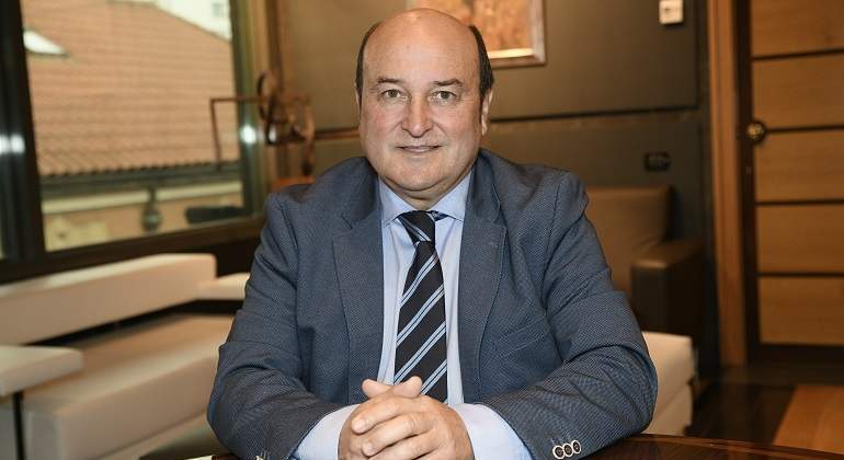 ortuzar-770.jpg