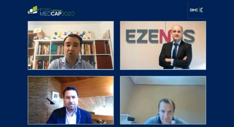Participantes en la mesa Reimaginando el nuevo maana Empresas y sectores del futuro