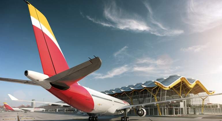 Iberia-avion-logonuevo.jpg
