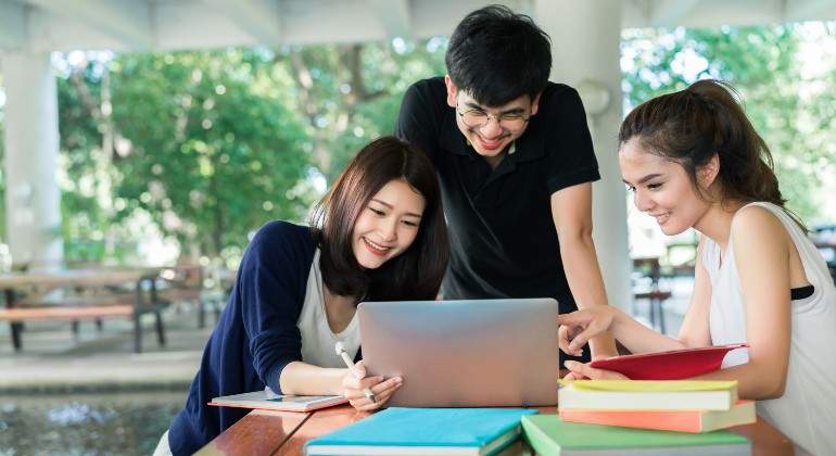 estudiantes-online.jpg