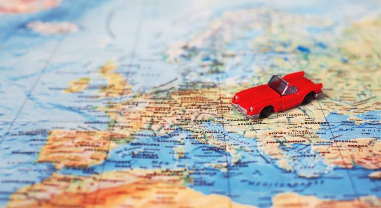 alquiler-coche-vacaciones-recurso-dreamstime.jpg
