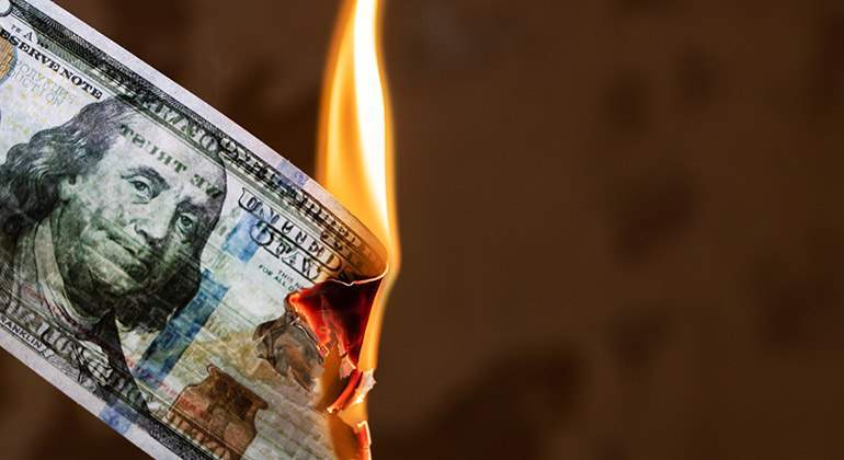 Billete-quemar-istock-770.jpg