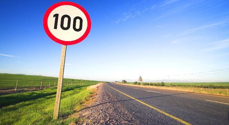 limite-velocidad-100.jpg
