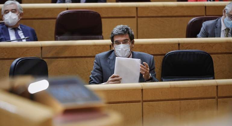 escriva-papeles.jpg