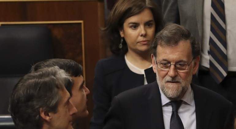 rajoy-soraya-preocupados.jpg