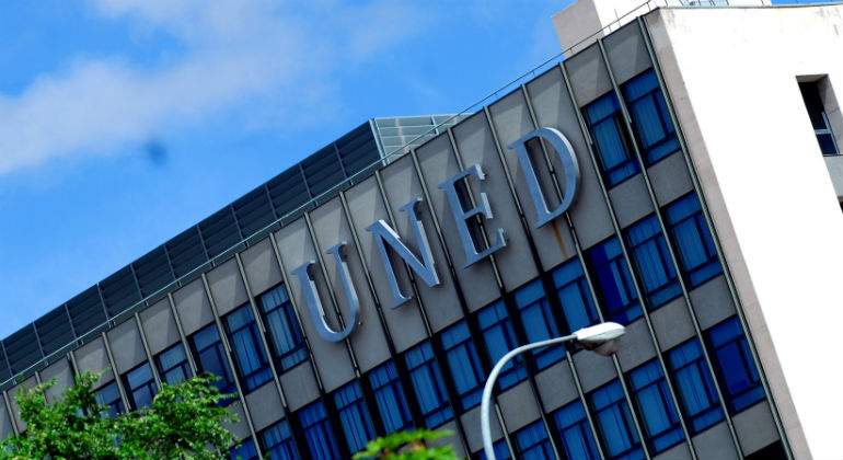 uned-defini.jpg