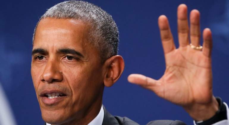 obama-mano.jpg
