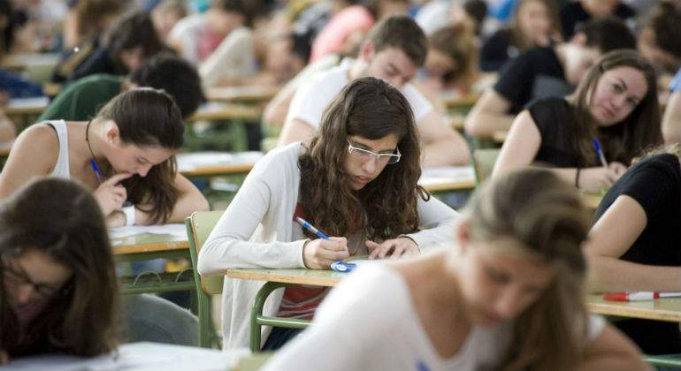 estudiantes-19-defini.jpg