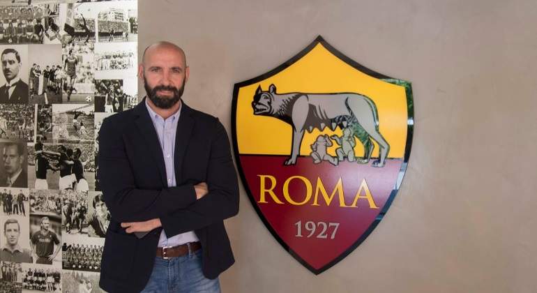 monchi-roma-oficial.jpg