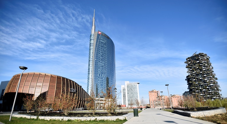 unicredit-torre-sede-milan-reuters-770x420.png