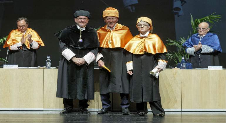 Honoris-021111111111.jpg