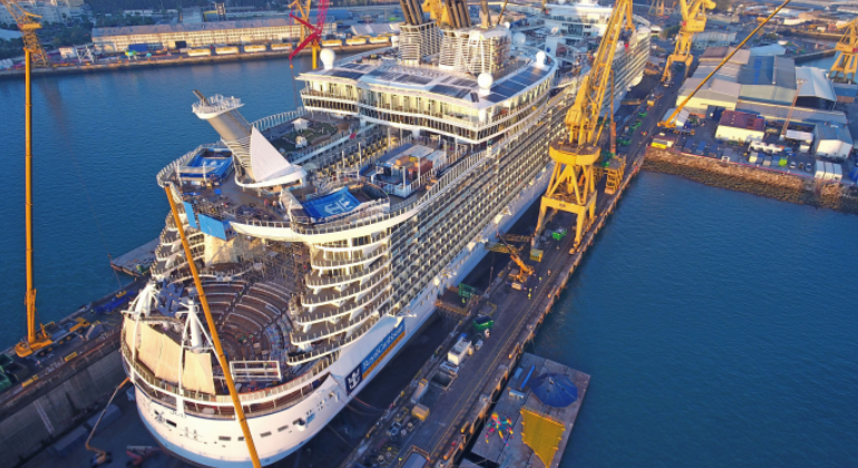 royal-caribbean-oasis-of-the-seas-astillero-cadiz.png