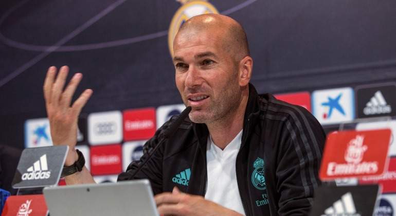 Zidane-rp-mano-2018-EFE.jpg