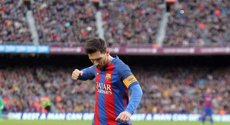 MEssi-celebra-CampNou-fondo-2016-Reuters.jpg