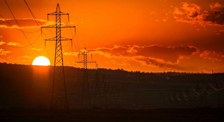 electricidad-atardecer.jpg