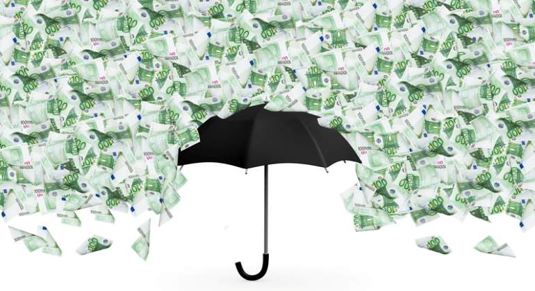 euro-dinero-volando-paraguas-dreams.jpg