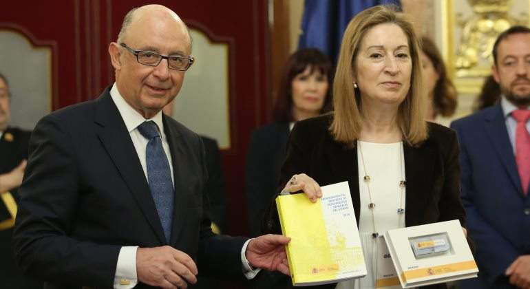 montoro-cristobal-pastor-ana-PGE2018-pendrive-nachomartin.jpg