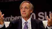 ¿Oro o bitcoin? Ray Dalio invierte en ambos pero tiene un claro favorito