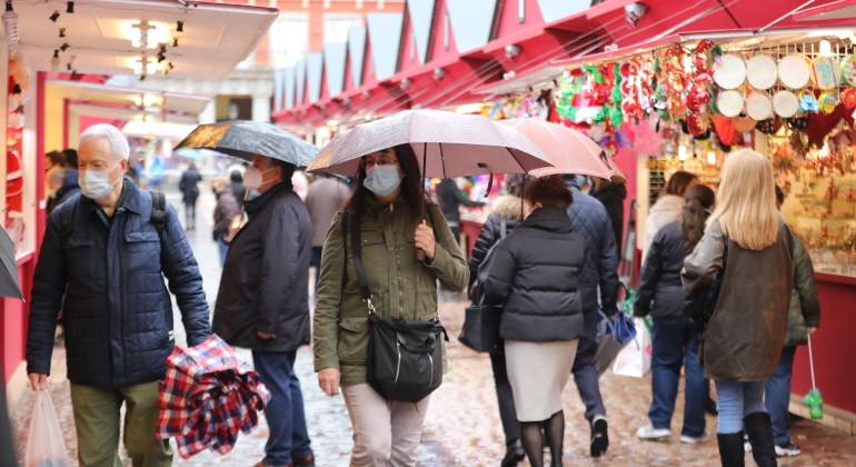 plaza-mayor-mercado-navidad-mascarillas-coronavirus-ep.jpg