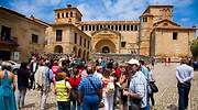 El mes que Cantabria dobló en turistas a Canarias desvela la recuperación asimétrica que afronta España