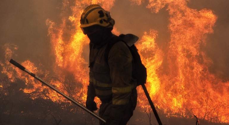 galicia-bombero-incendio-efe.jpg