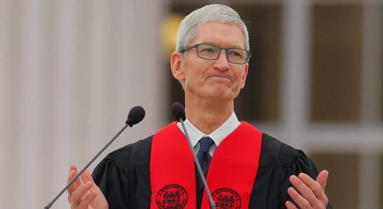 tim-cook-apple-universidad-reuters.jpg