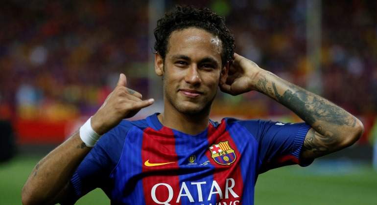 Neymar-gesto-llamada-2017-reuters.jpg