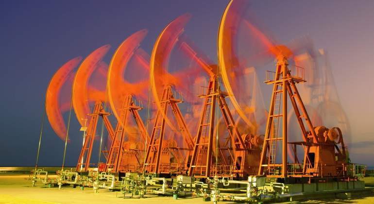 bombas-pumpjack-movimiento-petroleo-dreamstime.jpg