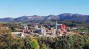 Ence se lanza al negocio de combinar plantas de biomasa con termosolares