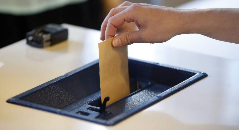 elecciones-francia-urna-efe.jpg