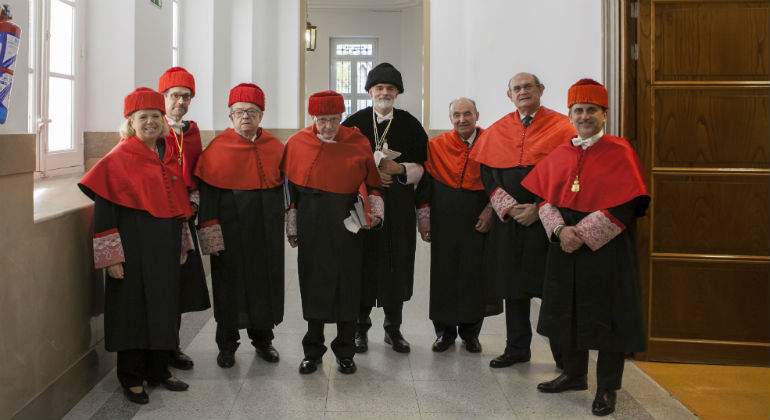 Doctor-Honoris-Causa-Padres-de-la-Constitucion-14-11-201874-defini.jpg