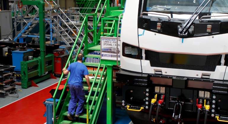 Empleado en la fbrica de trenes y locomotoras de Stadler GUILLERMO LUCAS