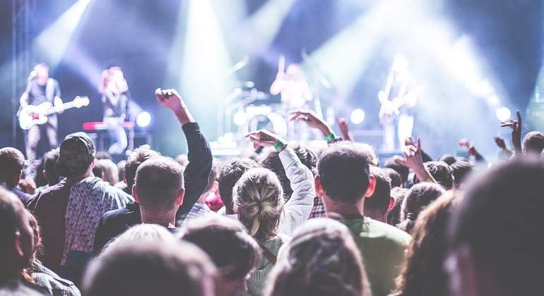festival-pixabay.jpg