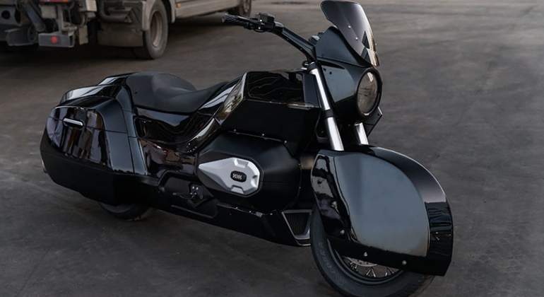 Izh-Kortezh-moto-kalashnikhov-02.jpg